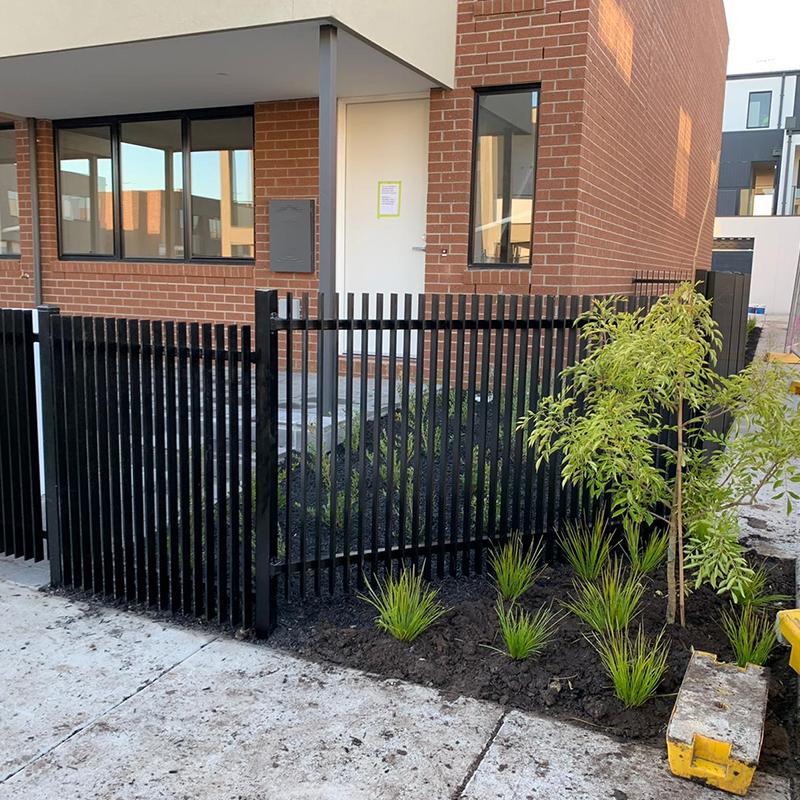 Cheap Fence Installer in Essendon