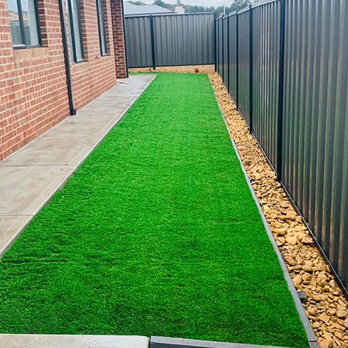 Fake grass installer in Melbourne